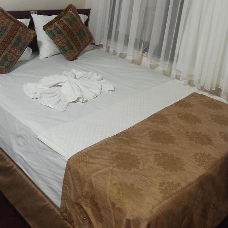 Reyna Suite Istanboel Buitenkant foto